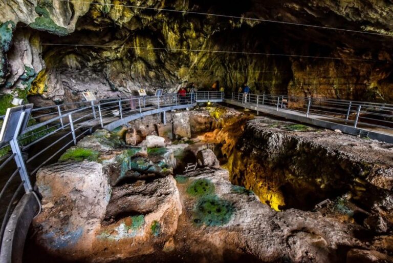 Пещерата на Теопетра Най старата структура създадена от човека на Земята