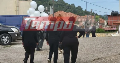 თეთრი ბუშტებით გააცილეს 13 წლის კონსტანტინე 