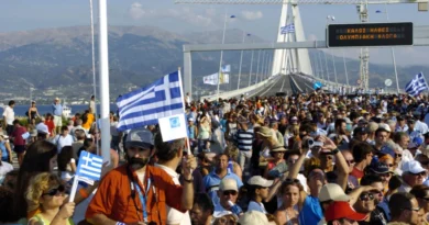 ვისი ინიციატივა იყო ხიდის მშენებლობა, რომელმაც საბერძნეთის 2 რეგიონი ერთმანეთთან დააკავშირა